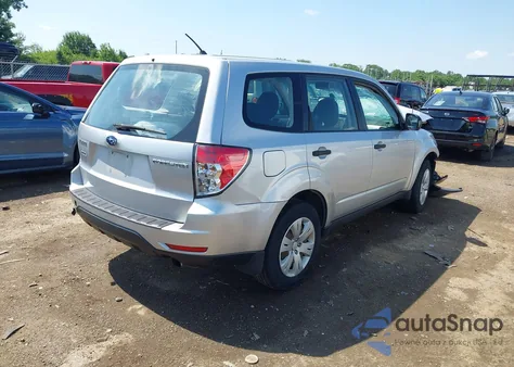 2009 Subaru Forester 2.5X z USA, uszkodzony, nr VIN JF2SH616X9H793749